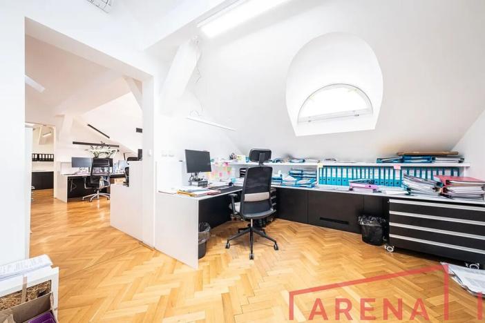 Pronájem kanceláře, Brno, Hlinky, 782 m2