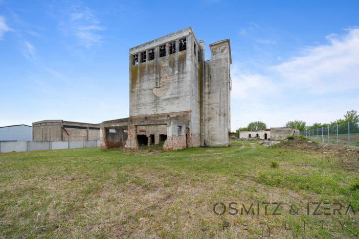 Prodej skladu, Nová Ves, 3671 m2