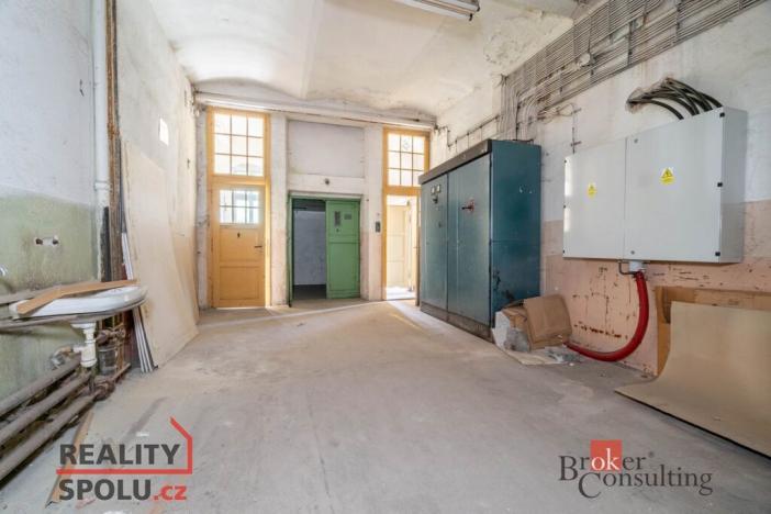 Prodej výrobních prostor, Jablonec nad Jizerou - Buřany, 2696 m2
