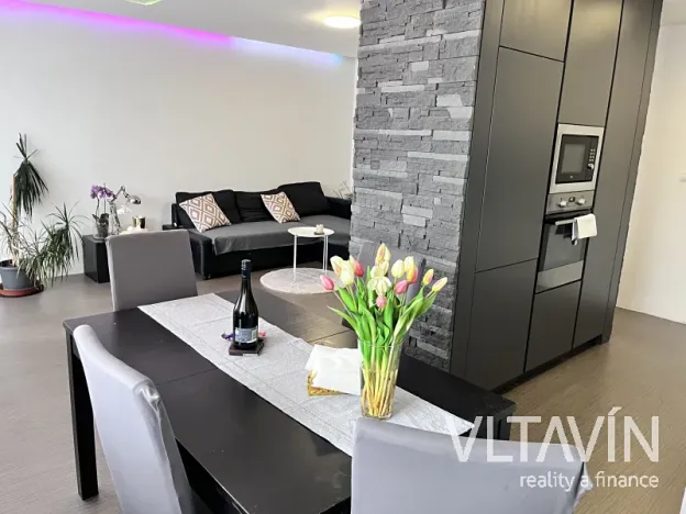 Pronájem bytu 4+kk, Praha - Řepy, Mrkvičkova, 99 m2