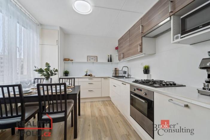 Prodej bytu 3+1, Nová Paka, K Hájku, 74 m2