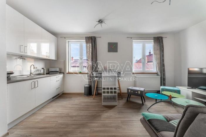 Pronájem bytu 2+kk, Praha - Ďáblice, Na terase, 48 m2