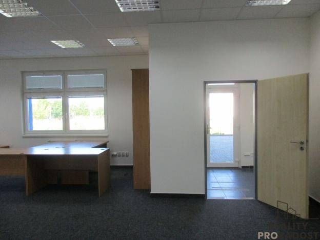 Pronájem kanceláře, Veselí nad Moravou, Kollárova, 105 m2
