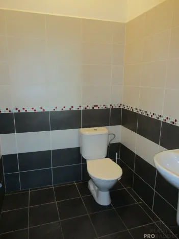 Pronájem kanceláře, Veselí nad Moravou, Kollárova, 105 m2