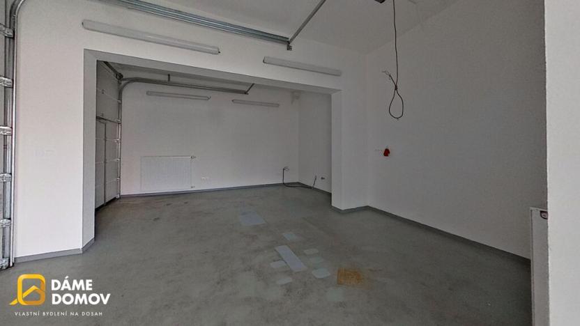 Pronájem obchodního prostoru, Zlín, U Tescomy, 183 m2