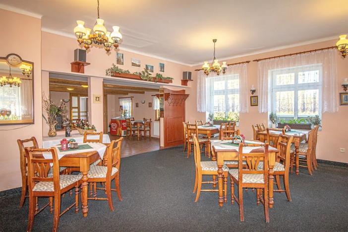 Prodej restaurace, Mařenice, 479 m2