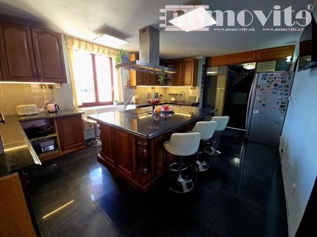 Prodej ubytování, Louny, Holárkovy sady, 1624 m2