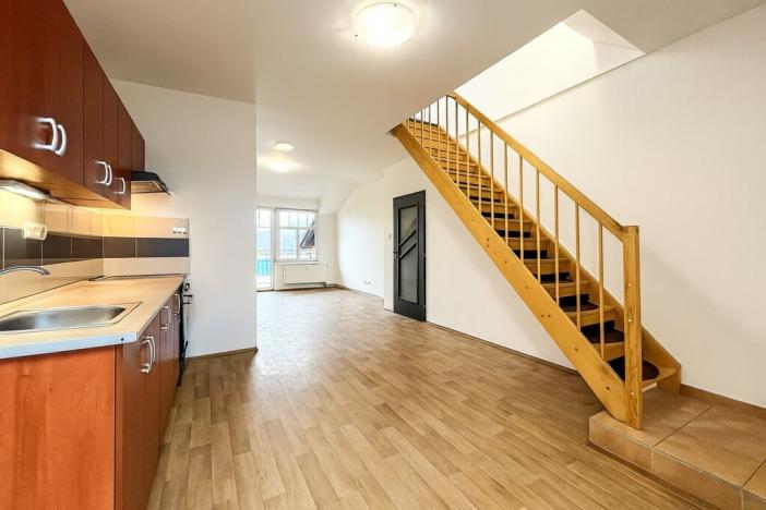 Pronájem atypického bytu, Ústí nad Labem - Krásné Březno, Drážďanská, 62 m2