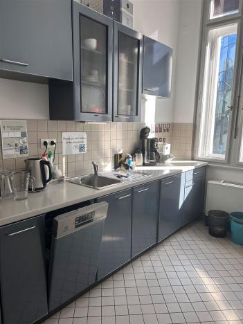 Pronájem kanceláře, Praha, Spálená, 406 m2