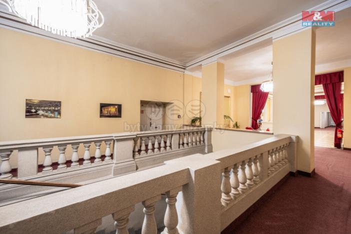 Pronájem kanceláře, Praha - Vinohrady, náměstí Míru, 54 m2