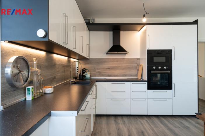 Prodej rodinného domu, Zlín, Ovsíková, 195 m2