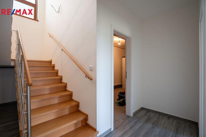 Prodej rodinného domu, Zlín, Ovsíková, 195 m2