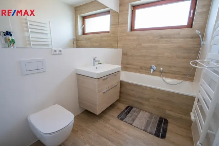 Prodej rodinného domu, Zlín, Ovsíková, 195 m2