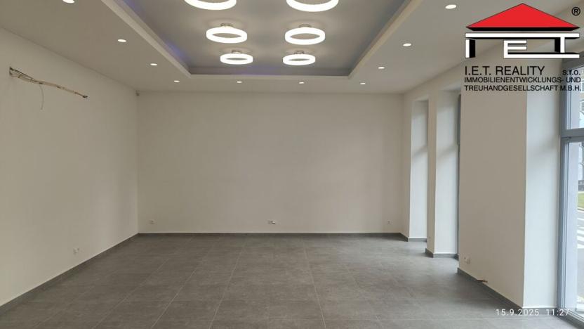 Pronájem obchodního prostoru, Opava, Olomoucká, 68 m2