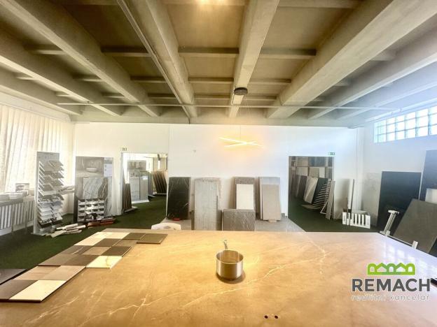 Pronájem obchodního prostoru, Staré Město, Luční čtvrť, 206 m2