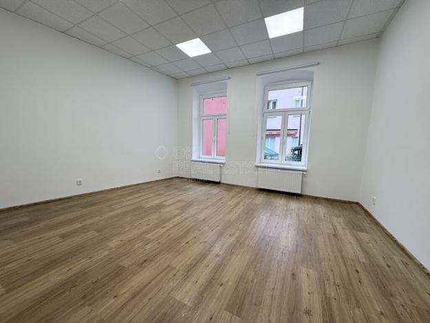 Pronájem kanceláře, Ostrava - Moravská Ostrava, Nádražní, 75 m2