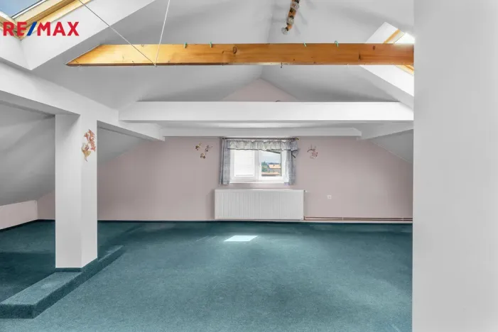 Prodej rodinného domu, Stará Paka, Nová, 260 m2