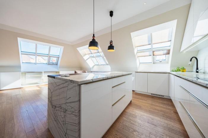 Prodej bytu 3+kk, Praha - Nové Město, Na Zderaze, 104 m2