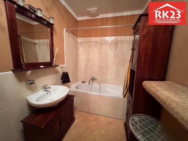 Pronájem bytu 2+kk, Mariánské Lázně, Mladějovského, 66 m2