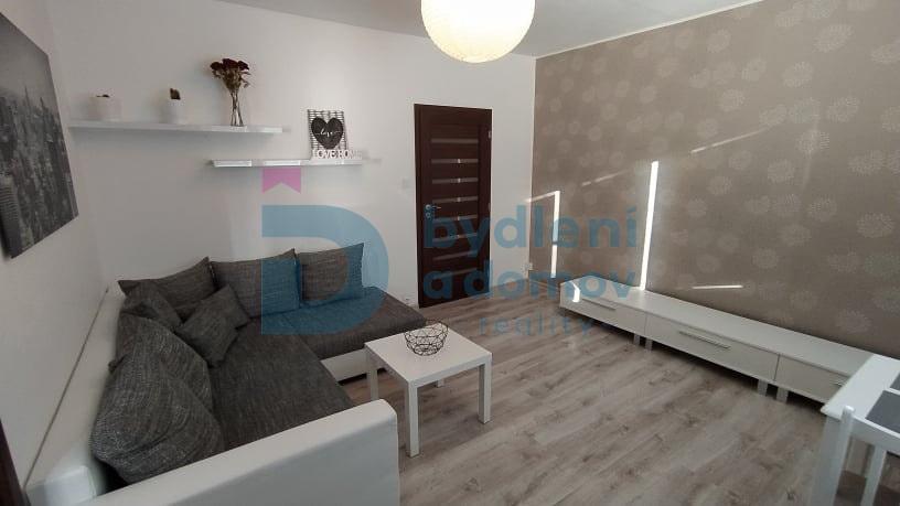 Pronájem bytu 2+1, Olomouc - Nové Sady, Družební, 45 m2