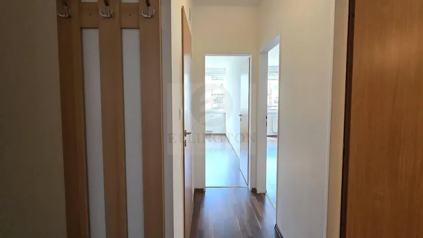 Pronájem bytu 2+kk, Praha - Vysočany, Podkovářská, 53 m2