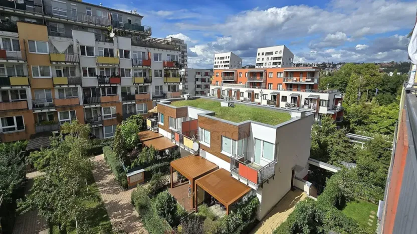 Pronájem bytu 2+kk, Praha - Vysočany, Podkovářská, 53 m2