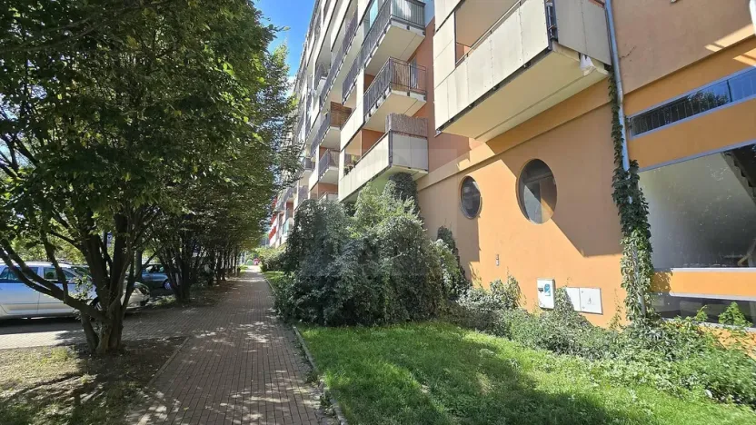 Pronájem bytu 2+kk, Praha - Vysočany, Podkovářská, 53 m2