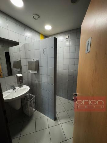 Pronájem kanceláře, Praha - Nusle, Doudlebská, 303 m2