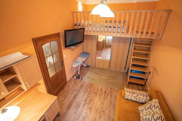 Pronájem bytu 2+kk, Karlovy Vary, Kolmá, 62 m2