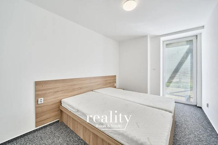 Prodej bytu 2+kk, Dešná, 49 m2