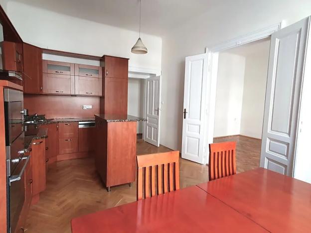 Pronájem bytu 3+1, Praha - Vinohrady, Italská, 112 m2