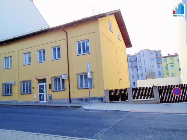 Pronájem bytu 2+1, Plzeň - Jižní Předměstí, U Tržiště, 65 m2