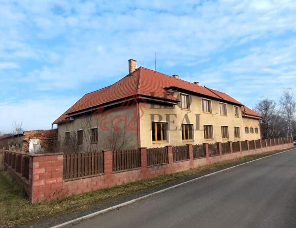 Prodej vícegeneračního domu, Český Brod - Štolmíř, 600 m2