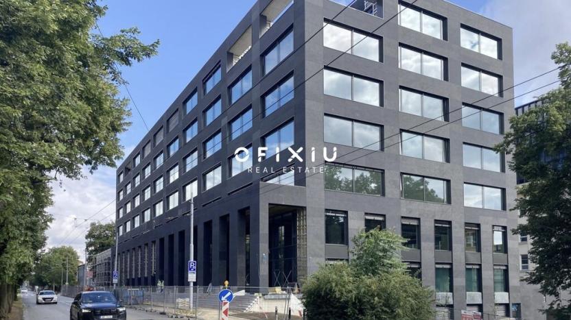 Pronájem kanceláře, Brno, Botanická, 1733 m2