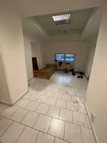 Prodej komerční nemovitosti, Praha - Břevnov, Diskařská, 700 m2