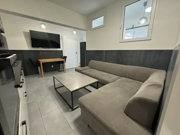 Prodej bytu 2+kk, Praha - Letňany, Třinecká, 51 m2