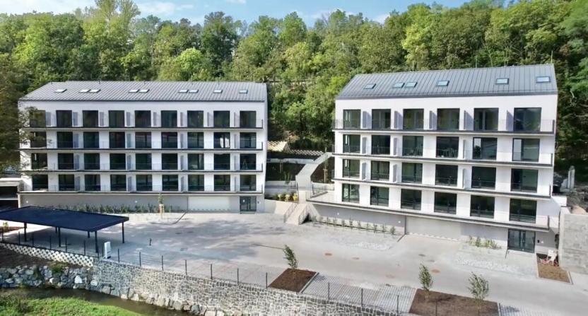 Pronájem bytu 2+kk, Praha - Hlubočepy, Slivenecká, 42 m2