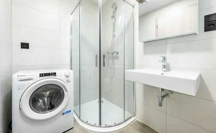 Pronájem bytu 2+kk, Praha - Hlubočepy, Slivenecká, 37 m2
