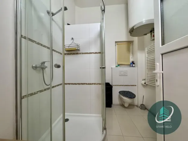 Pronájem obchodního prostoru, Praha - Libeň, Na žertvách, 55 m2