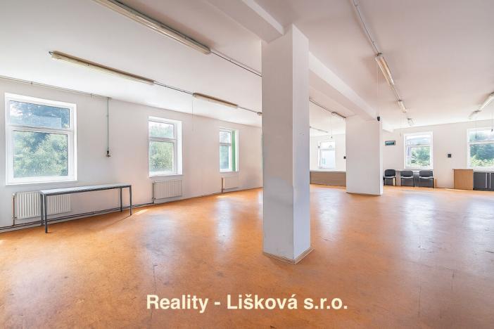 Pronájem výrobních prostor, Libouchec, 261 m2