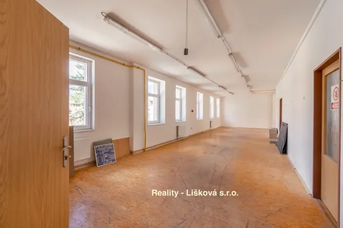 Pronájem výrobních prostor, Libouchec, 261 m2