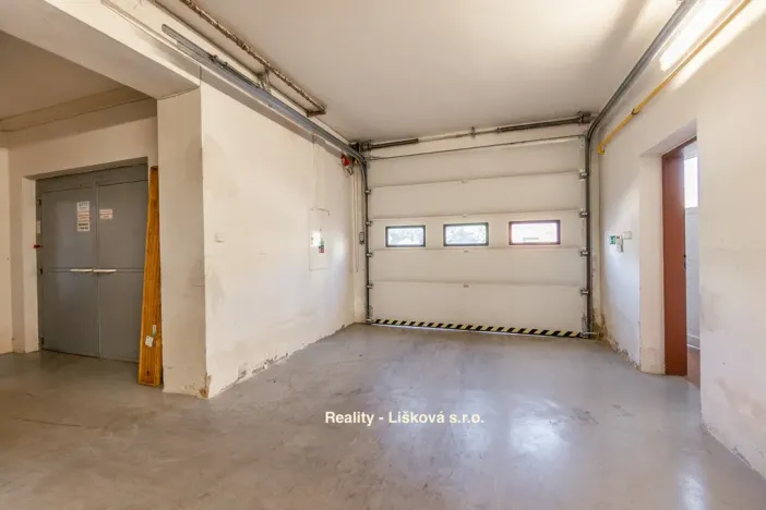 Pronájem výrobních prostor, Libouchec, 261 m2