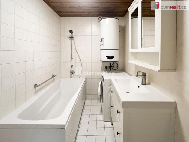 Prodej bytu 1+1, Kounov, 46 m2