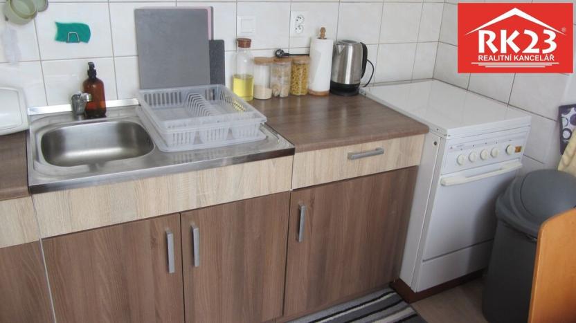 Pronájem bytu 1+1, Karlovy Vary, K. Kučery, 39 m2