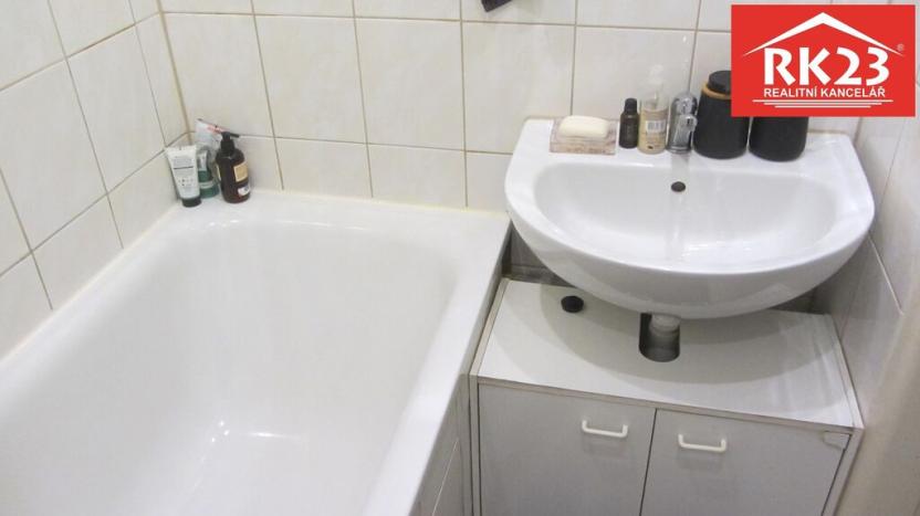 Pronájem bytu 1+1, Karlovy Vary, K. Kučery, 39 m2