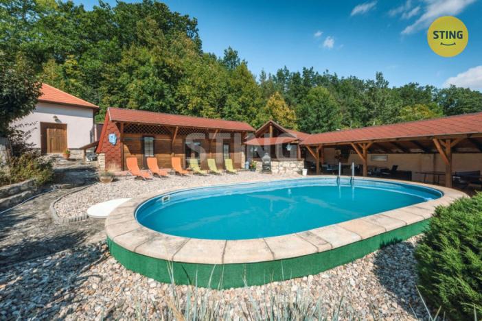 Prodej rodinného domu, Hroubovice, 500 m2