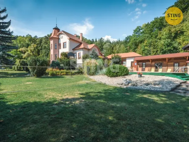 Prodej rodinného domu, Hroubovice, 500 m2