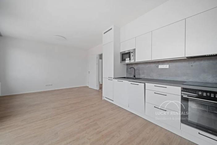 Pronájem bytu 1+kk, Praha - Chodov, Líbalova, 30 m2