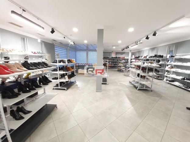 Pronájem obchodního prostoru, Olomouc, 28. října, 438 m2