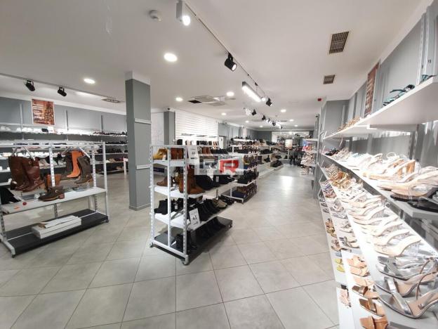 Pronájem obchodního prostoru, Olomouc, 28. října, 438 m2